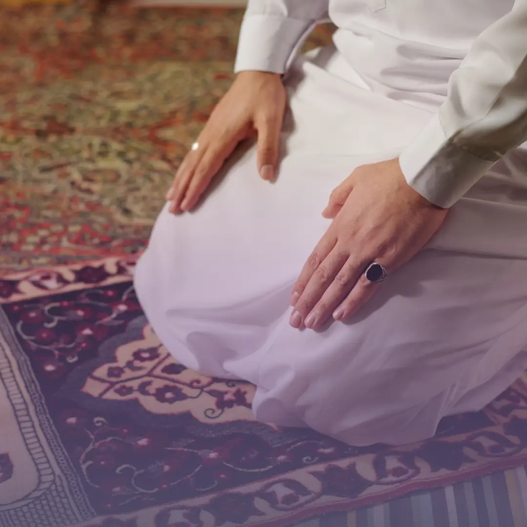 Is it permissible to perform ṣalāt in one’s native language?